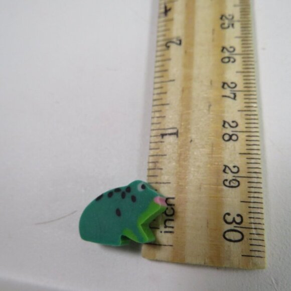 Easter Egg Filler: Small Erasers (24 items) Bears, Frogs etc. - Picture 7 of 8